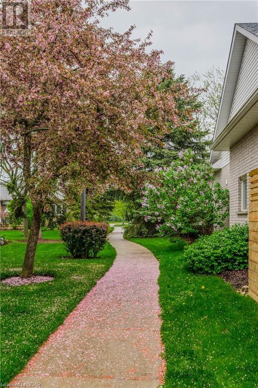 49 Cherry Blossom Circle, Guelph, Ontario  N1G 4X7 - Photo 29 - 40592251