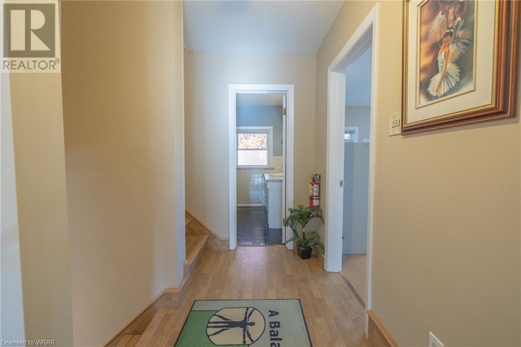 11 Belmont Avenue W, Kitchener, Ontario  N2M 1L2 - Photo 36 - 40598459