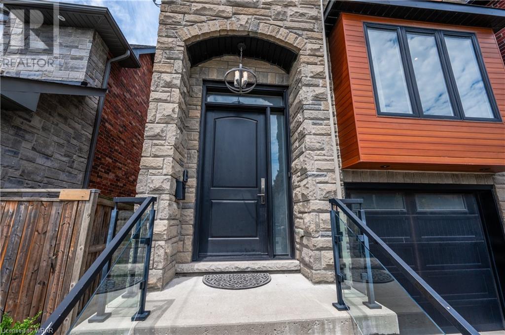 98a Galbraith Avenue, Toronto, Ontario  M4B 2B7 - Photo 3 - 40616969