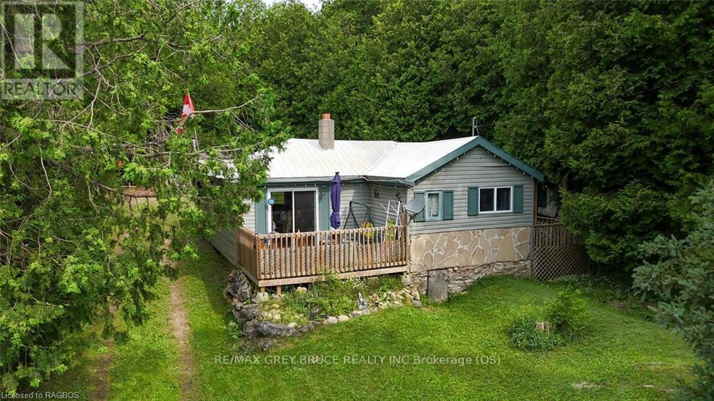 615 Stokes Bay Rd, Northern Bruce Peninsula, Ontario  N0H 1W0 - Photo 1 - X10848893