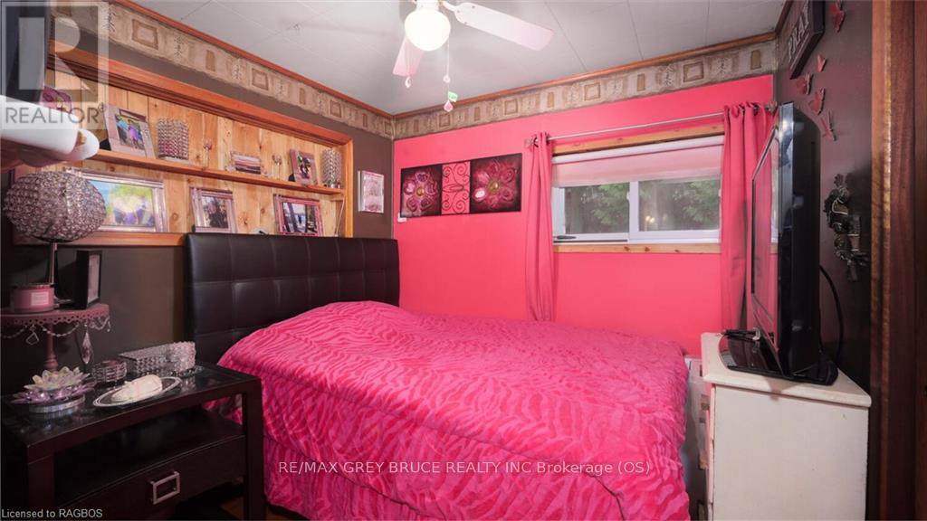 615 Stokes Bay Rd, Northern Bruce Peninsula, Ontario  N0H 1W0 - Photo 22 - X10848893