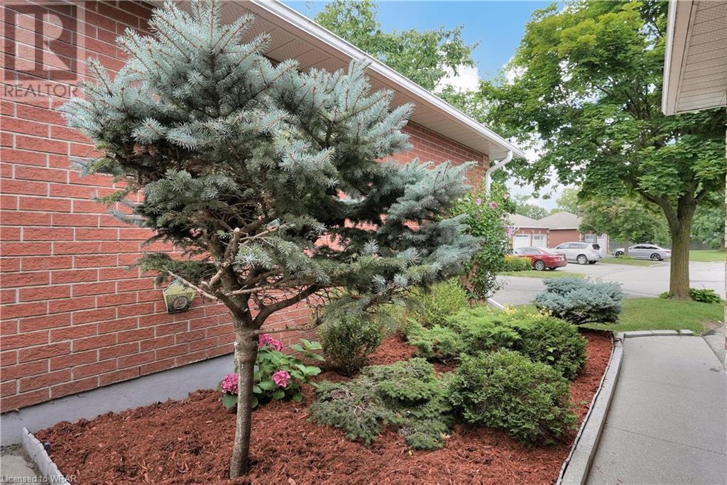 85 Beasley Crescent Unit# 7, Cambridge, Ontario  N1T 1P5 - Photo 3 - 40626492