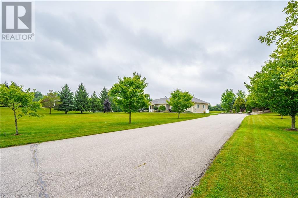 27 Highland Road, Clifford, Ontario  N0G 1M0 - Photo 3 - 40627919