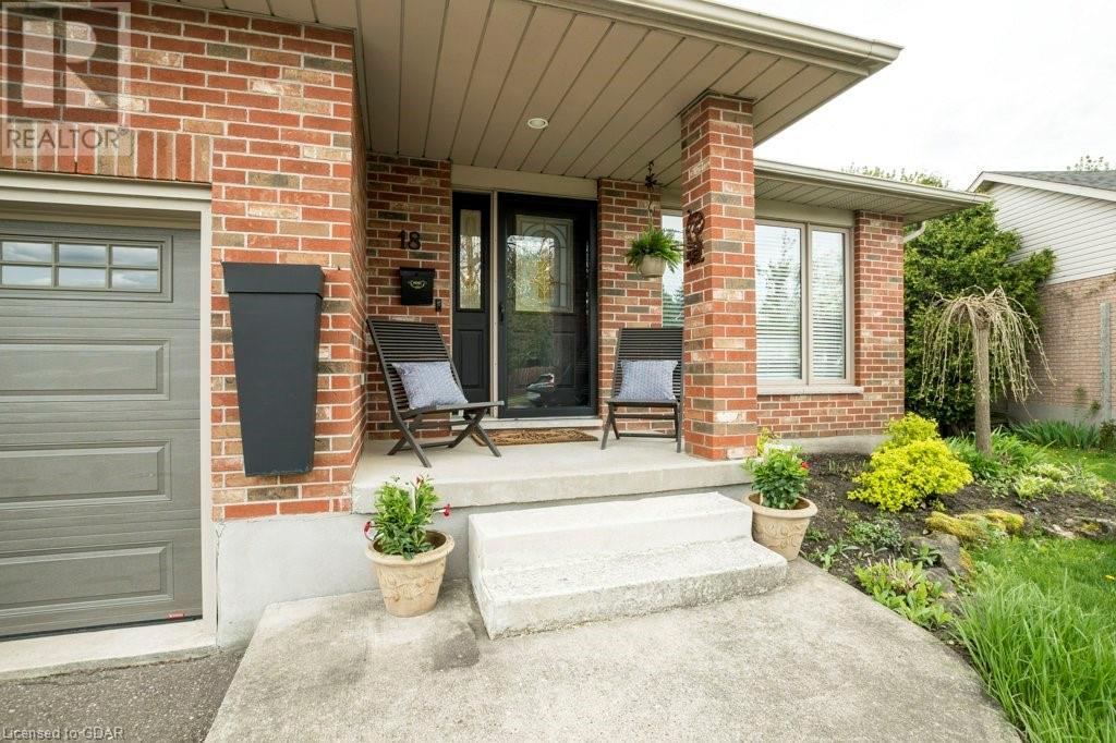 18 Mclachlan Place, Guelph, Ontario  N1H 8K3 - Photo 4 - 40628715