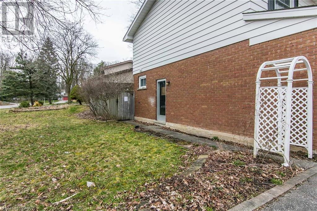 464 Hazel Street, Waterloo, Ontario  N2L 3R1 - Photo 40 - 40629269