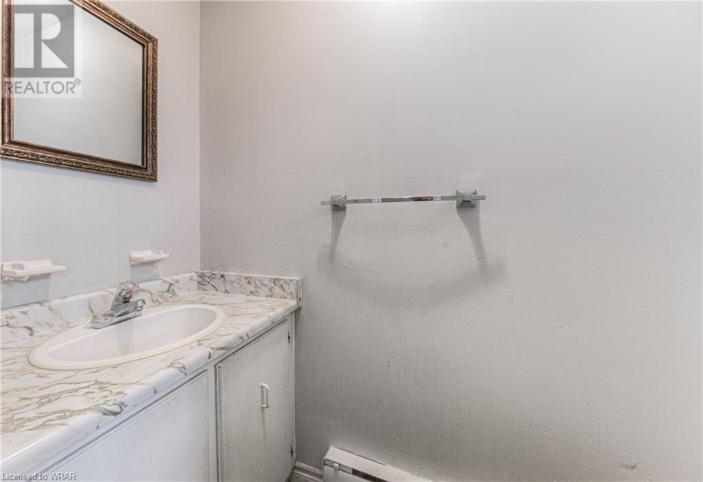 312 Bluevale Street N Unit# D, Waterloo, Ontario  N2J 4G3 - Photo 7 - 40631137