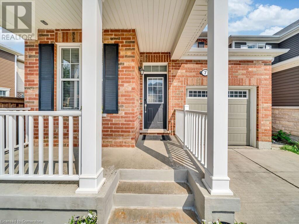 7 Glenvista Drive, Kitchener, Ontario  N2R 0E7 - Photo 2 - 40637670