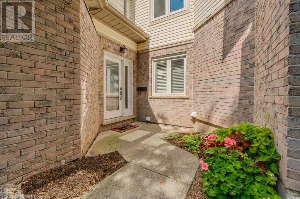 365 Bennington Gate Unit# 29, Waterloo, Ontario  N2T 2L1 - Photo 4 - 40640335