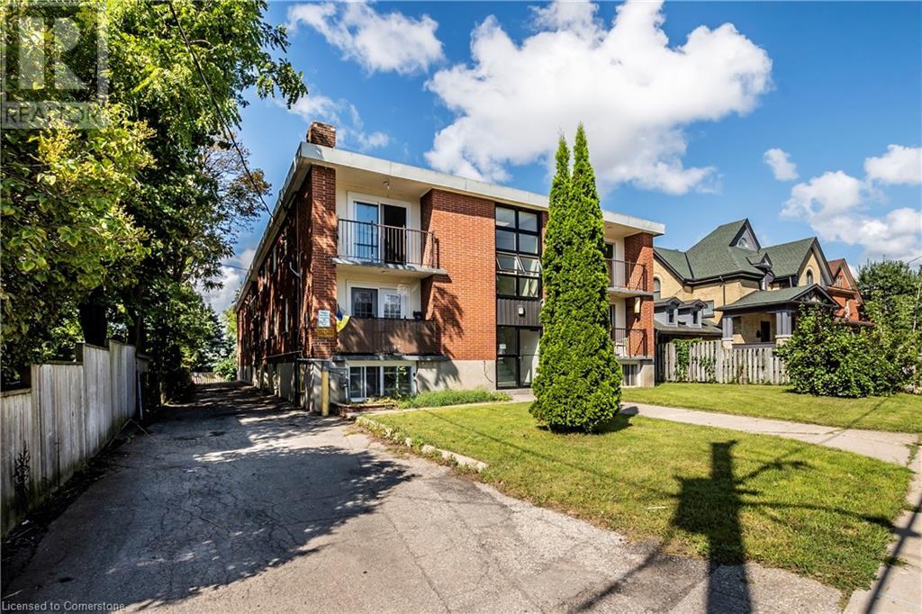 199 Ahrens Street W, Kitchener, Ontario  N2H 4E1 - Photo 3 - 40640163