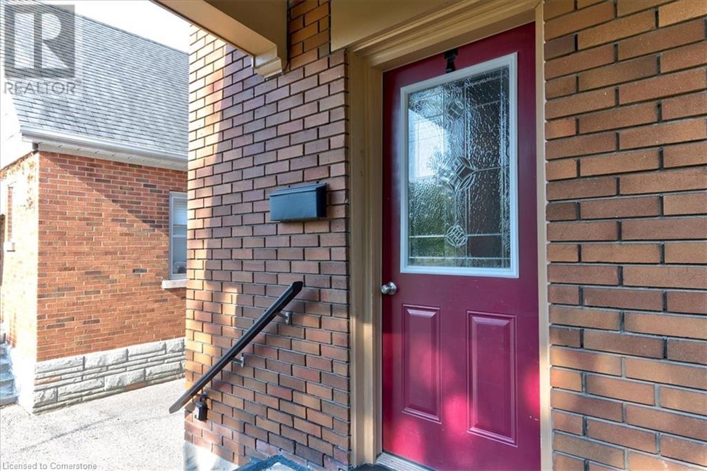 12 Onward Avenue, Kitchener, Ontario  N2H 3J7 - Photo 2 - 40644842