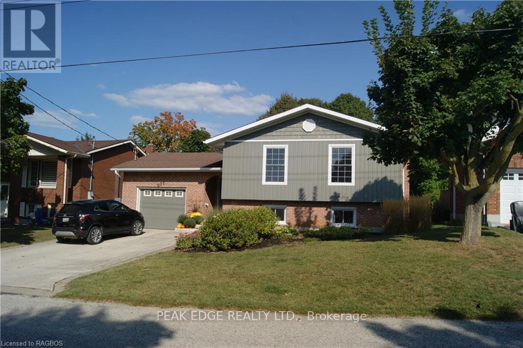 671 21st, Hanover, Ontario  N4N 3M2 - Photo 1 - X10846695