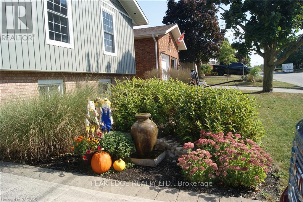 671 21st, Hanover, Ontario  N4N 3M2 - Photo 2 - X10846695