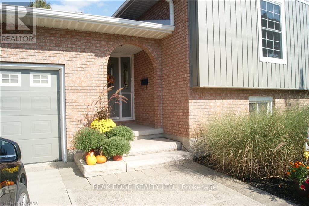 671 21st, Hanover, Ontario  N4N 3M2 - Photo 3 - X10846695