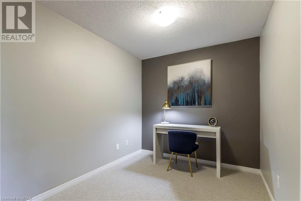 35 Mountford Drive Drive Unit# 17, Guelph, Ontario  N1E 0G6 - Photo 22 - 40647852