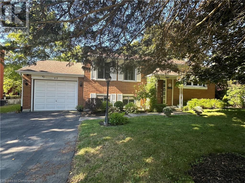 43 Kenmore Avenue, Cambridge, Ontario  N1S 3H4 - Photo 1 - 40648312