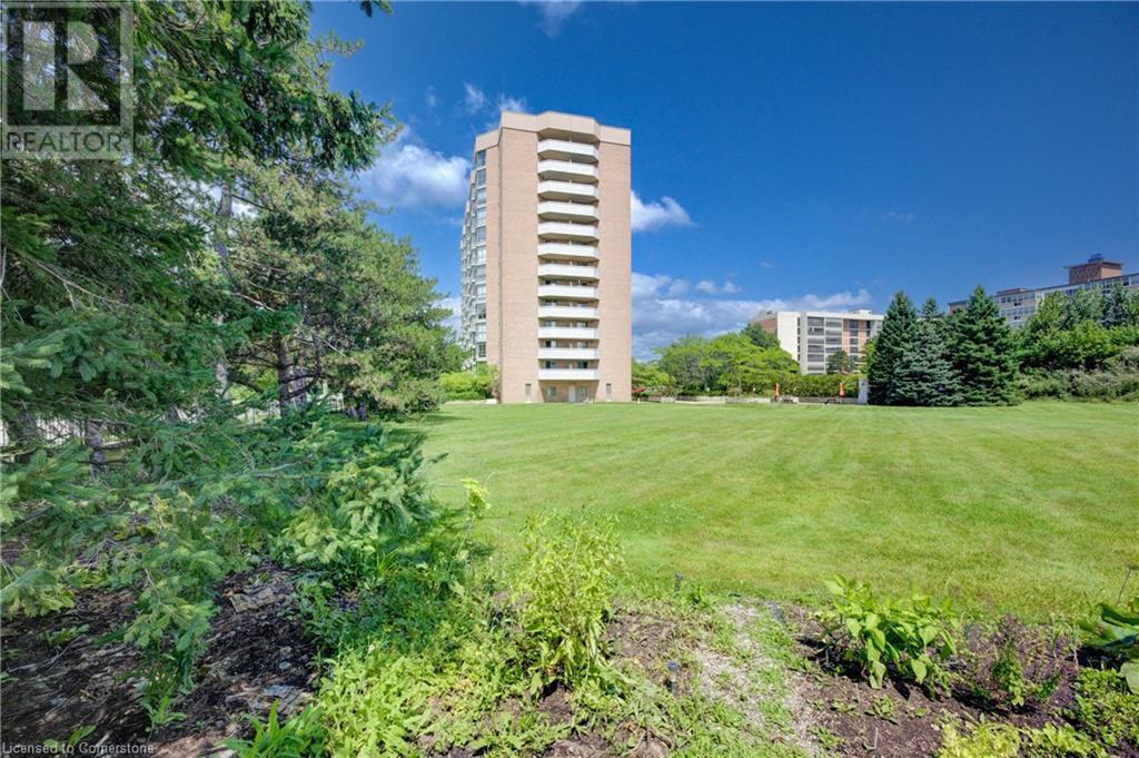 265 Westcourt Place Unit# 802, Waterloo, Ontario  N2L 6E4 - Photo 25 - 40648813