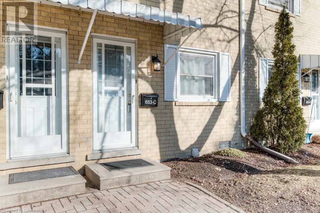 653 Albert Street Unit# C, Waterloo, Ontario  N2L 3V5 - Photo 3 - 40649046