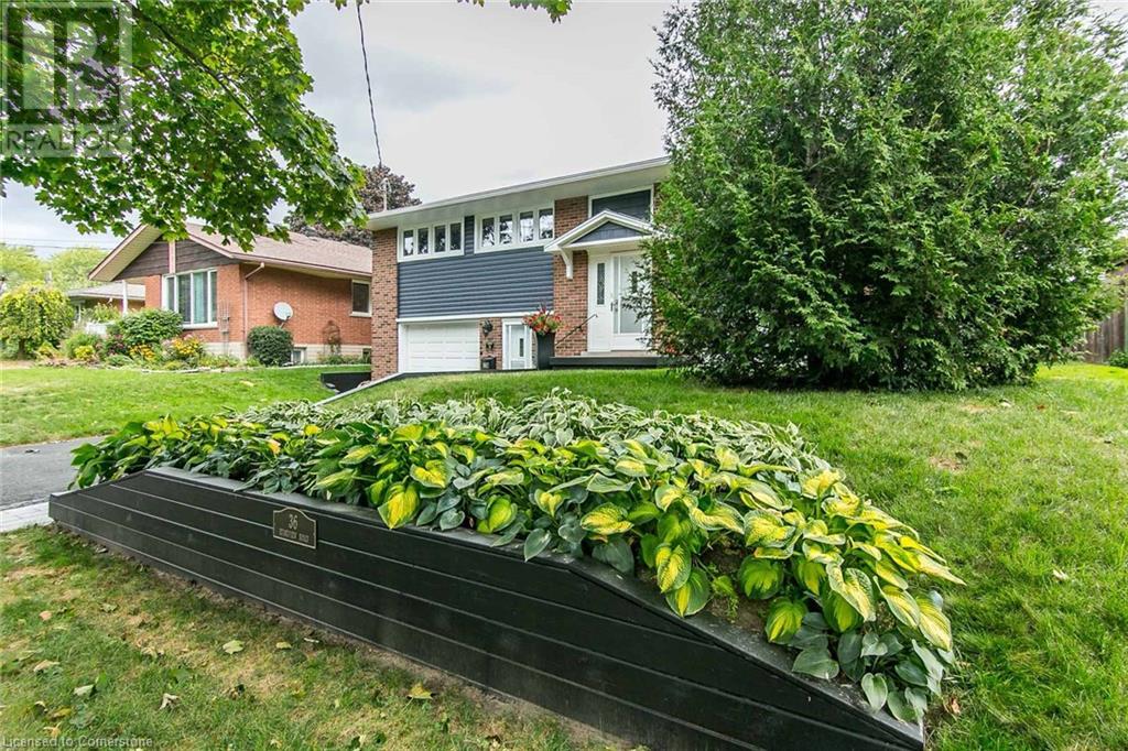 36 Ruskview Road, Kitchener, Ontario  N2M 4S2 - Photo 3 - 40652708