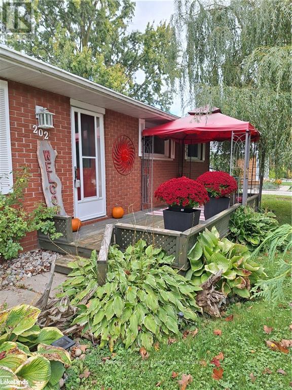 202 Point Street N, Clearview (Stayner), Ontario  L0M 1S0 - Photo 7 - S10439553