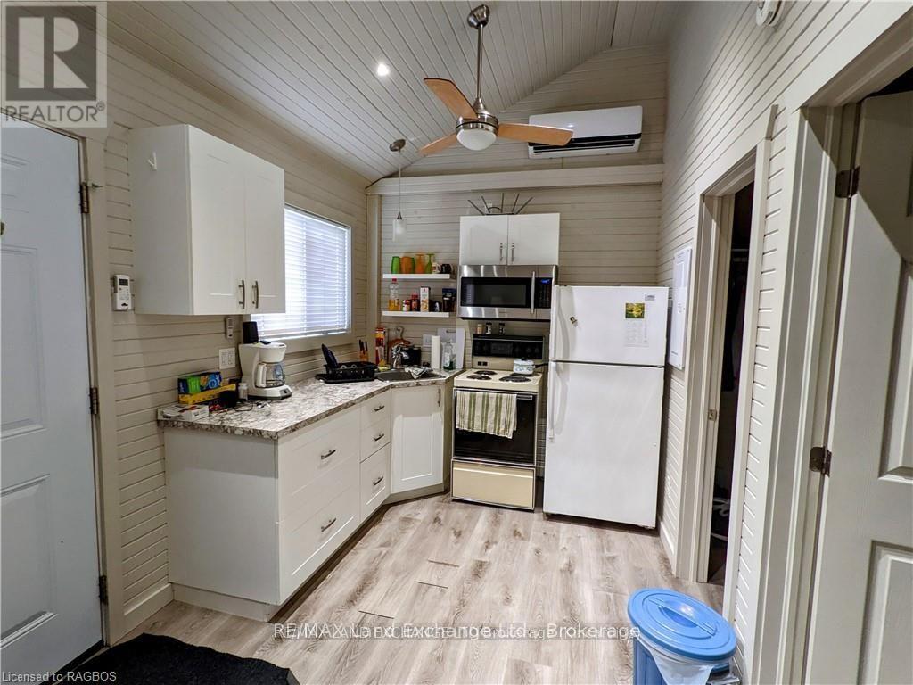 332 Mill Street, Saugeen Shores, Ontario  N0H 2C0 - Photo 21 - X10846353