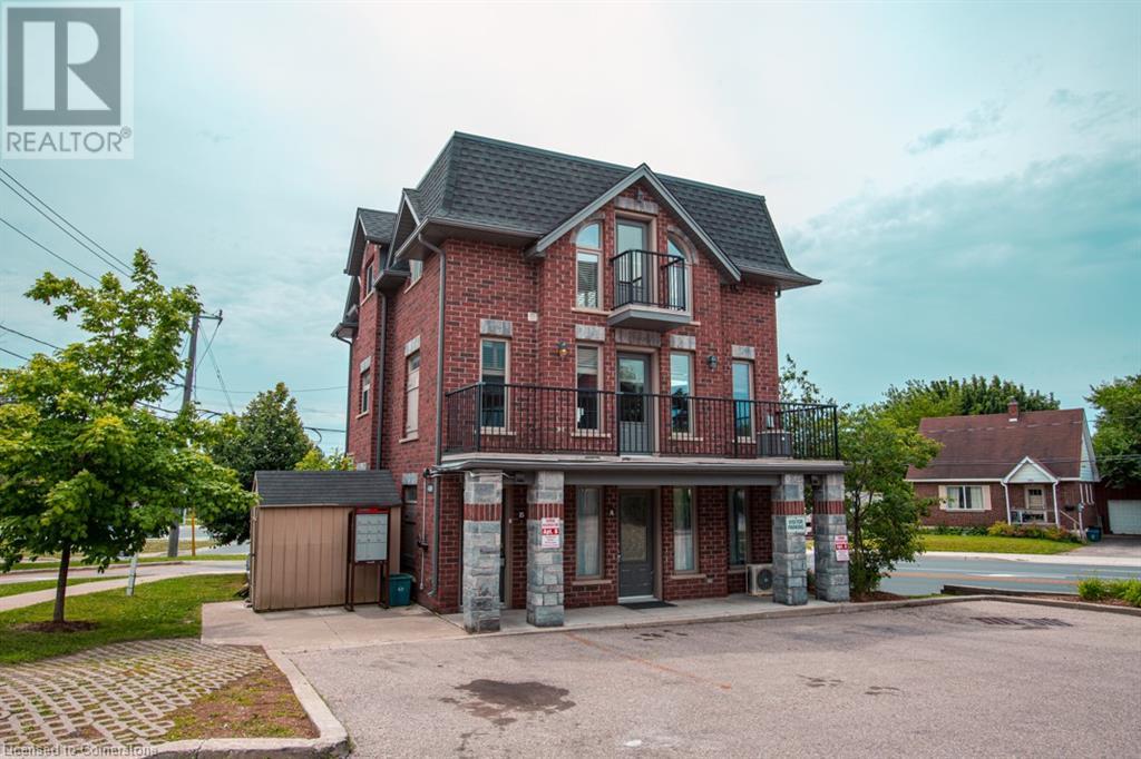 489 East Avenue Unit# B, Kitchener, Ontario  N2H 0A8 - Photo 1 - 40659825