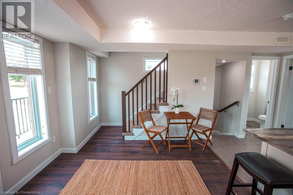 489 East Avenue Unit# B, Kitchener, Ontario  N2H 0A8 - Photo 6 - 40659825