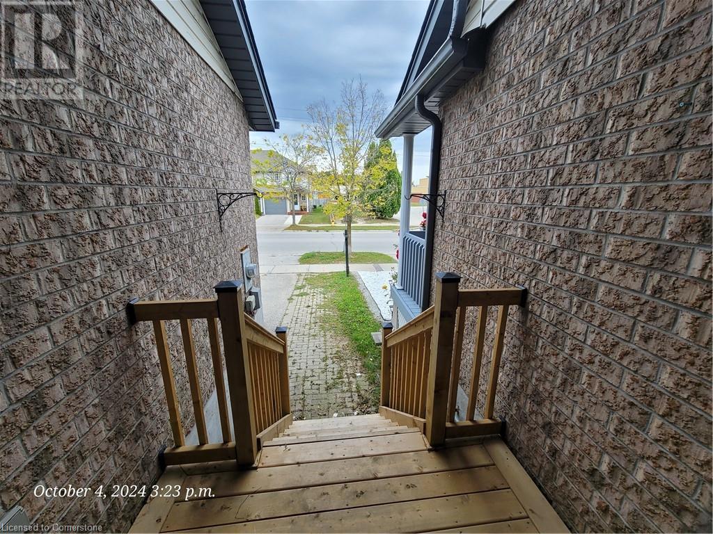 266 Activa Avenue, Kitchener, Ontario  N2E 3T9 - Photo 29 - 40654949