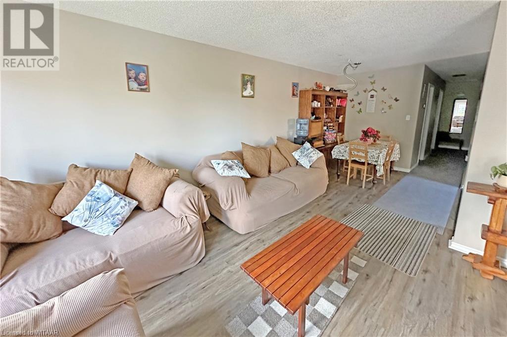 1051 Pearson Drive, Woodstock, Ontario  N4S 8V1 - Photo 7 - 40661686