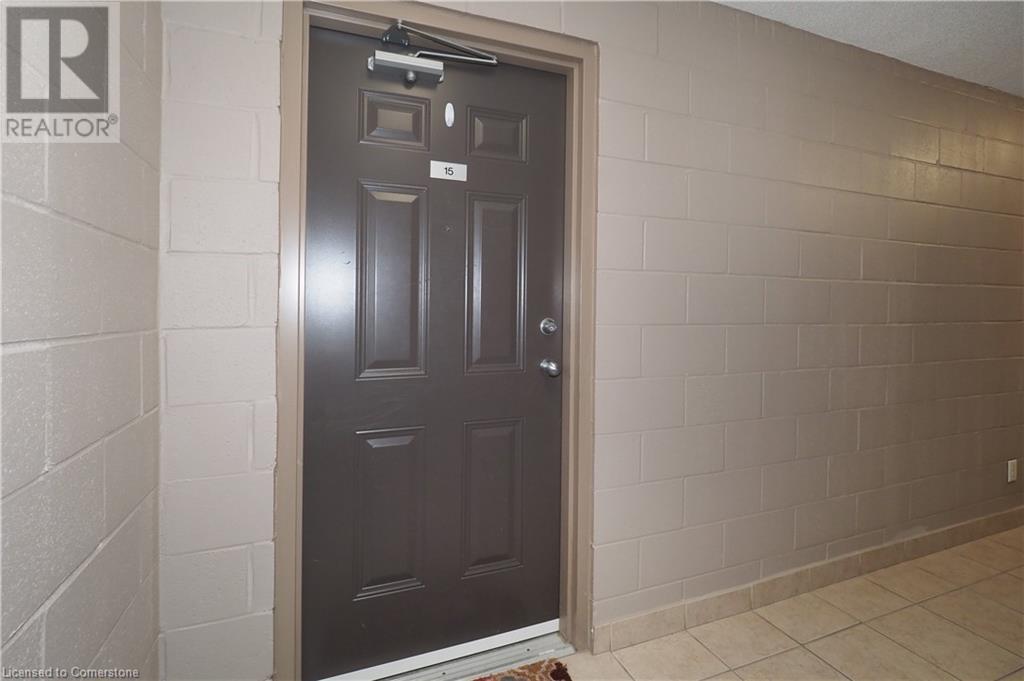 950 Highland Road W Unit# 15, Kitchener, Ontario  N2N 0A5 - Photo 3 - 40665226