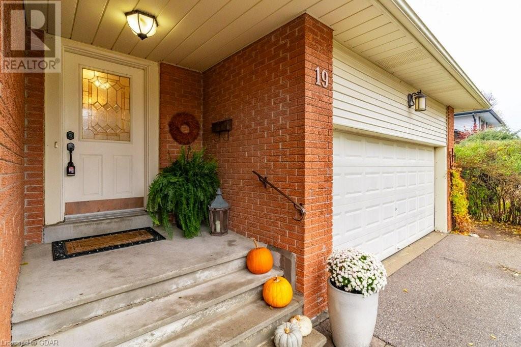 19 Birch Street, Guelph, Ontario  N1G 2N2 - Photo 6 - 40668746