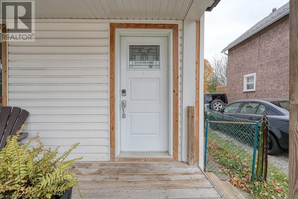 35 Pearl Street, Tillsonburg, Ontario  N4G 1L2 - Photo 7 - 40671445