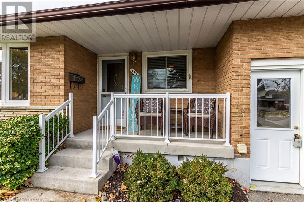 141 Avondale Road, Cambridge, Ontario  N3C 2E5 - Photo 5 - 40672916