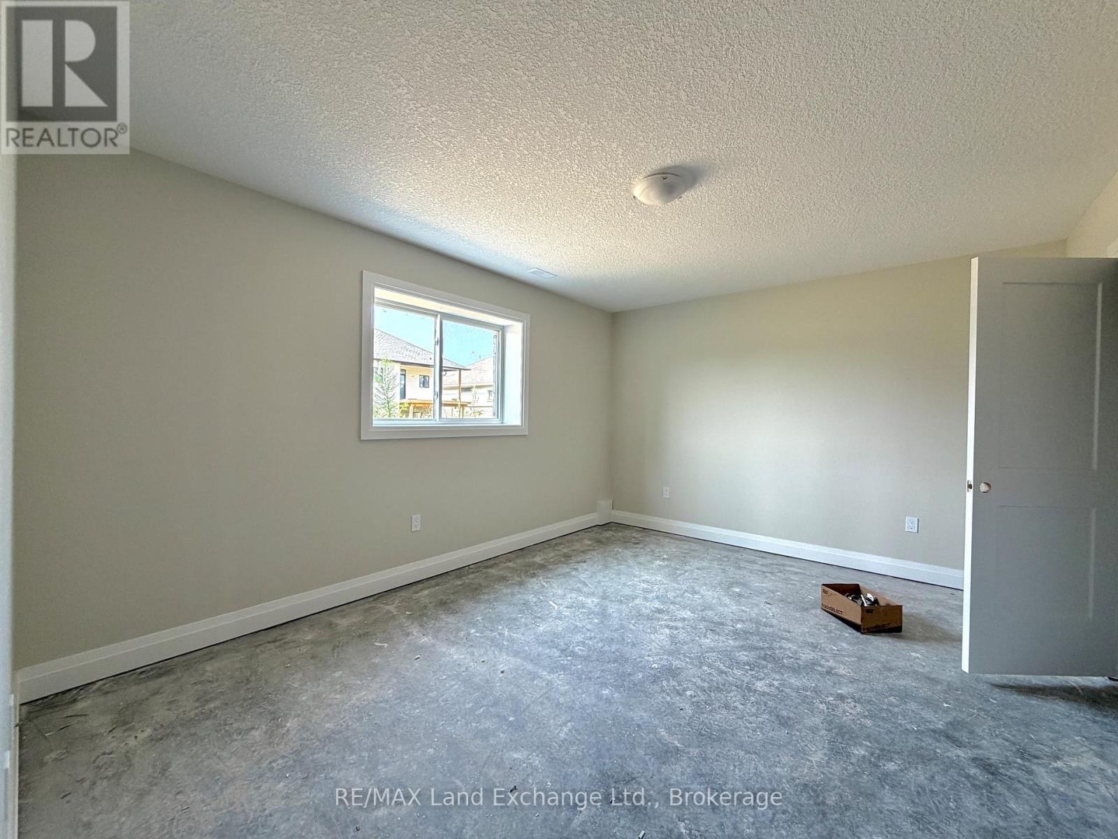 282 Ridge Street, Saugeen Shores, Ontario  N0H 2C3 - Photo 16 - X11822711