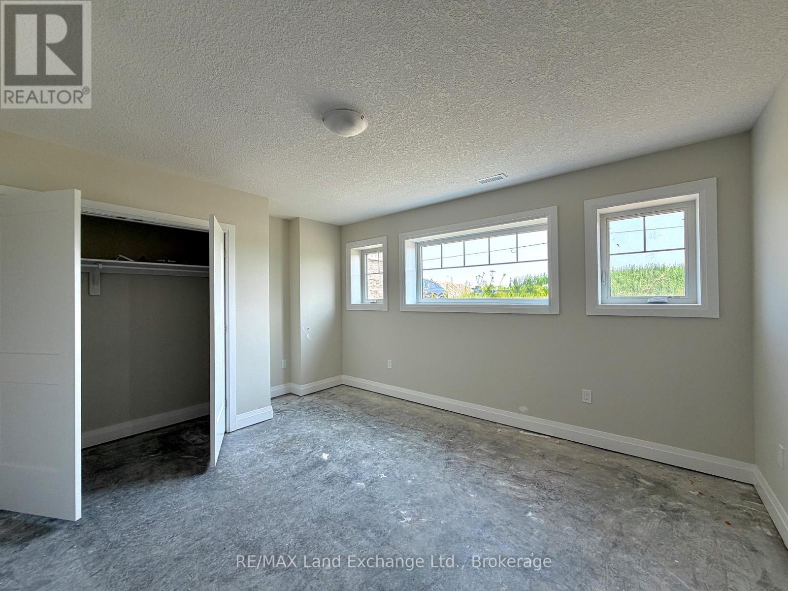 282 Ridge Street, Saugeen Shores, Ontario  N0H 2C3 - Photo 17 - X11822711