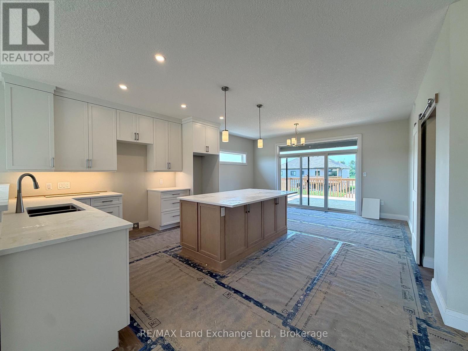 282 Ridge Street, Saugeen Shores, Ontario  N0H 2C3 - Photo 5 - X11822711
