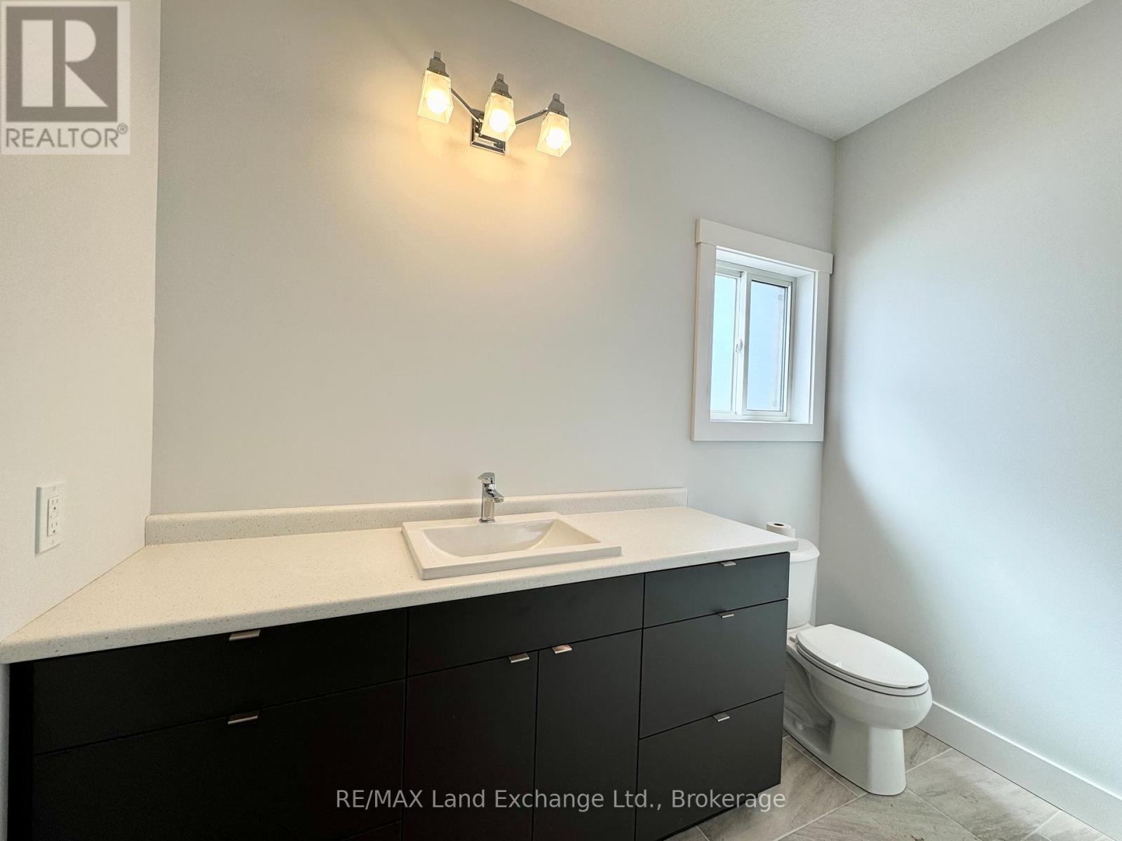 358 Ivings Drive, Saugeen Shores, Ontario  N0H 2C3 - Photo 11 - X11822776
