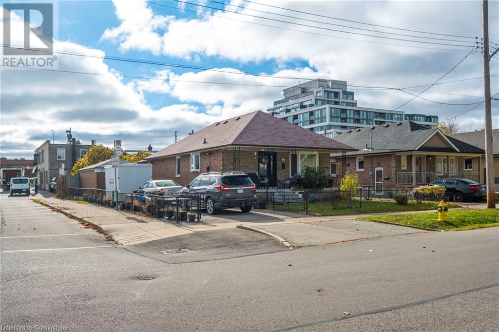 15 Rosewood Avenue, Etobicoke, Ontario  M8Z 1X5 - Photo 32 - 40677561