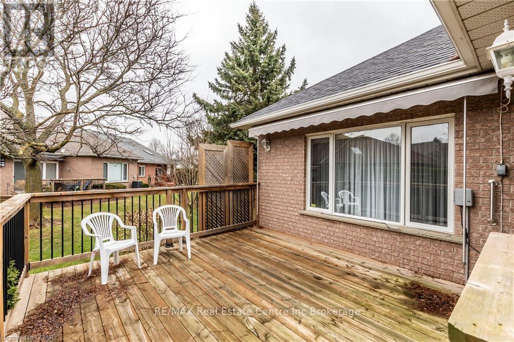 82 White Pine Way, Guelph (Village), Ontario  N1G 4X7 - Photo 39 - X11822705