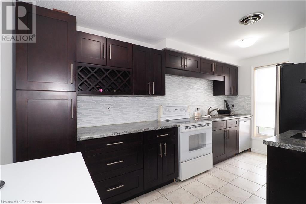 35 Breckenridge Drive Unit# 14, Kitchener, Ontario  N2B 3H5 - Photo 11 - 40682631