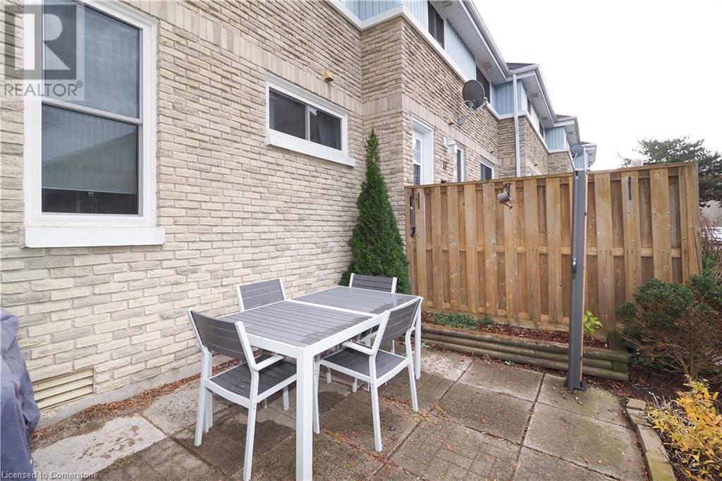 35 Breckenridge Drive Unit# 14, Kitchener, Ontario  N2B 3H5 - Photo 4 - 40682631