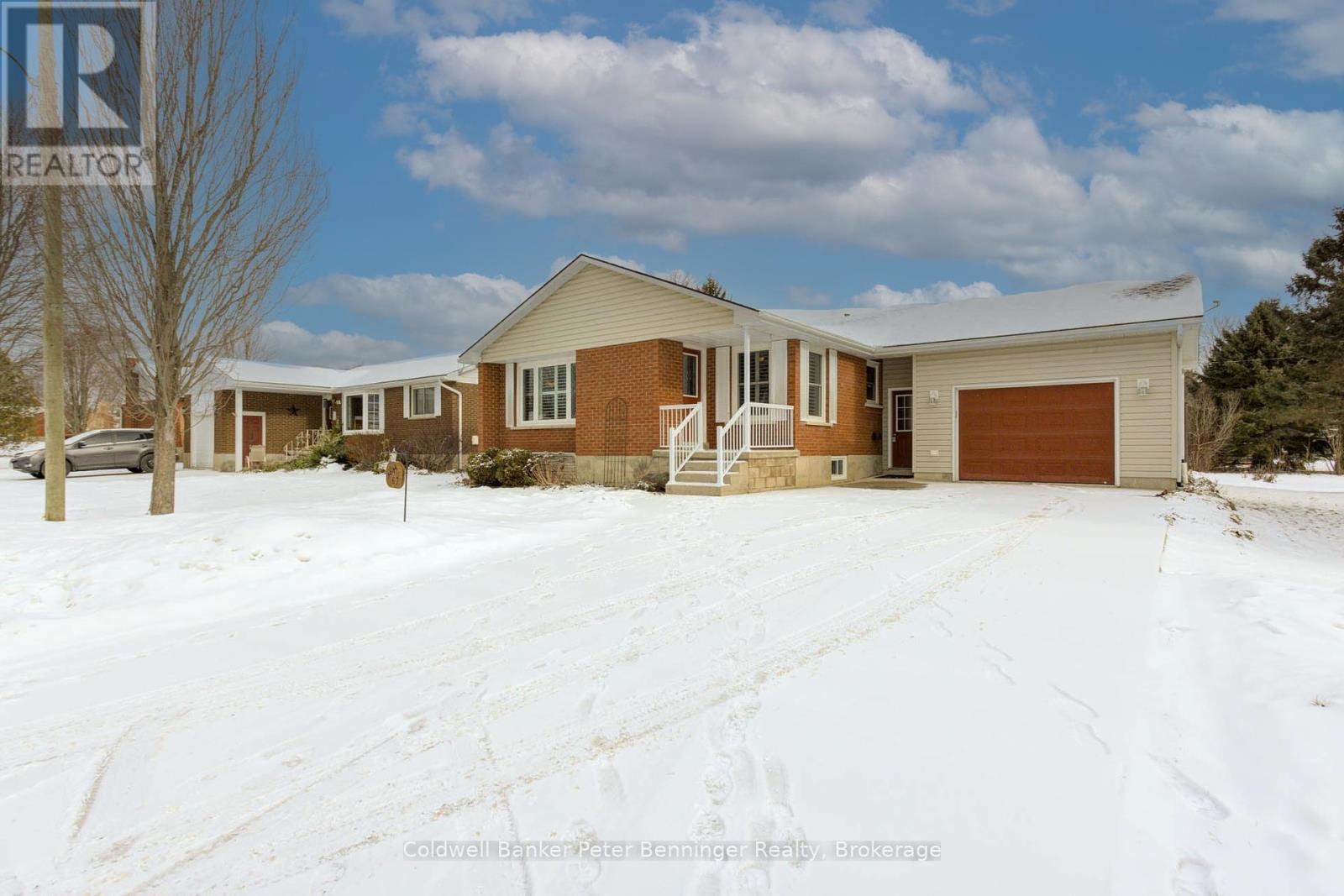 67 Francis Street, Arran-Elderslie, Ontario  N0H 2N0 - Photo 2 - X11899325