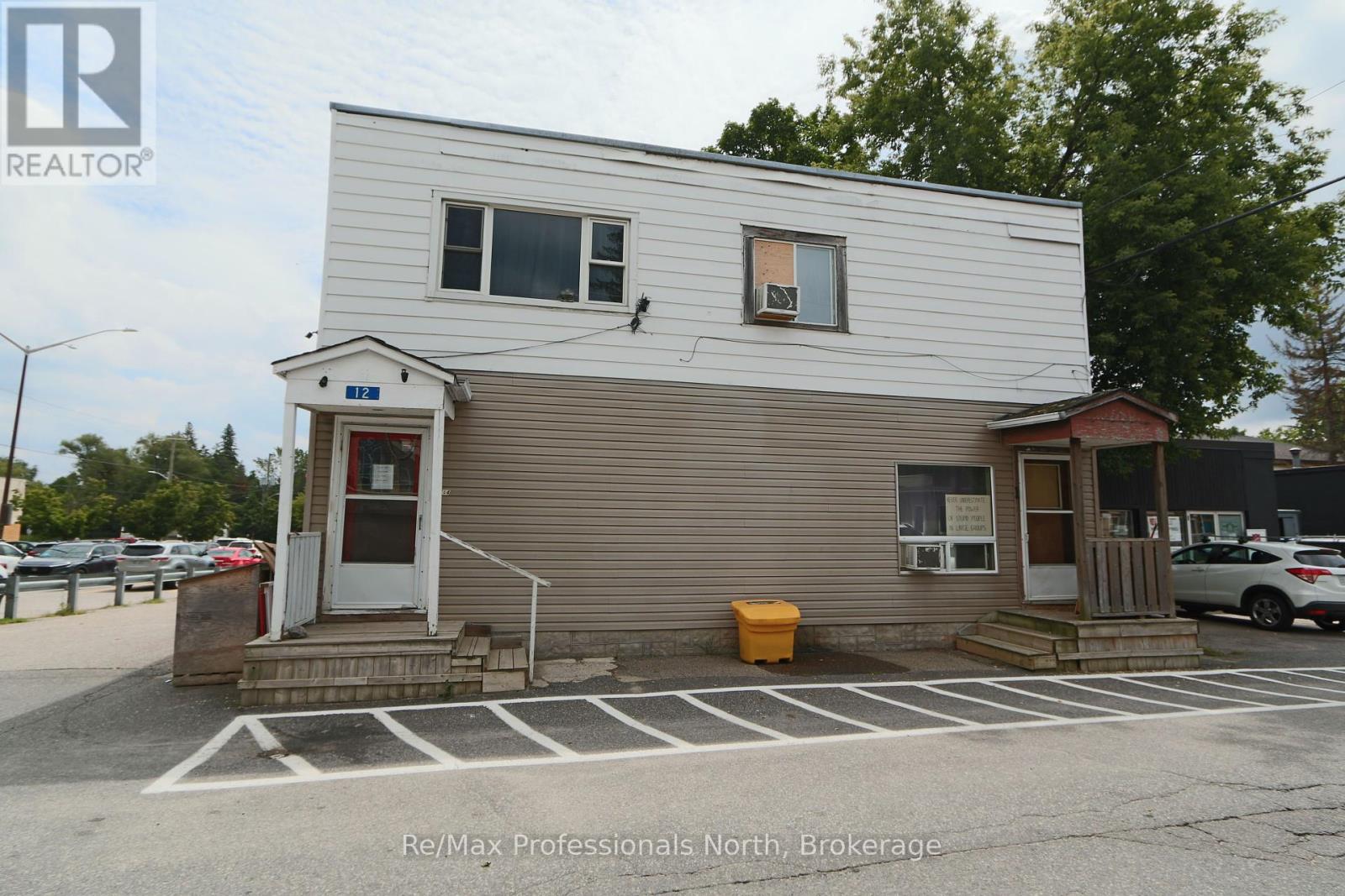 12 Ann Street, Bracebridge (Macaulay), Ontario  P1L 1S3 - Photo 2 - X11923937