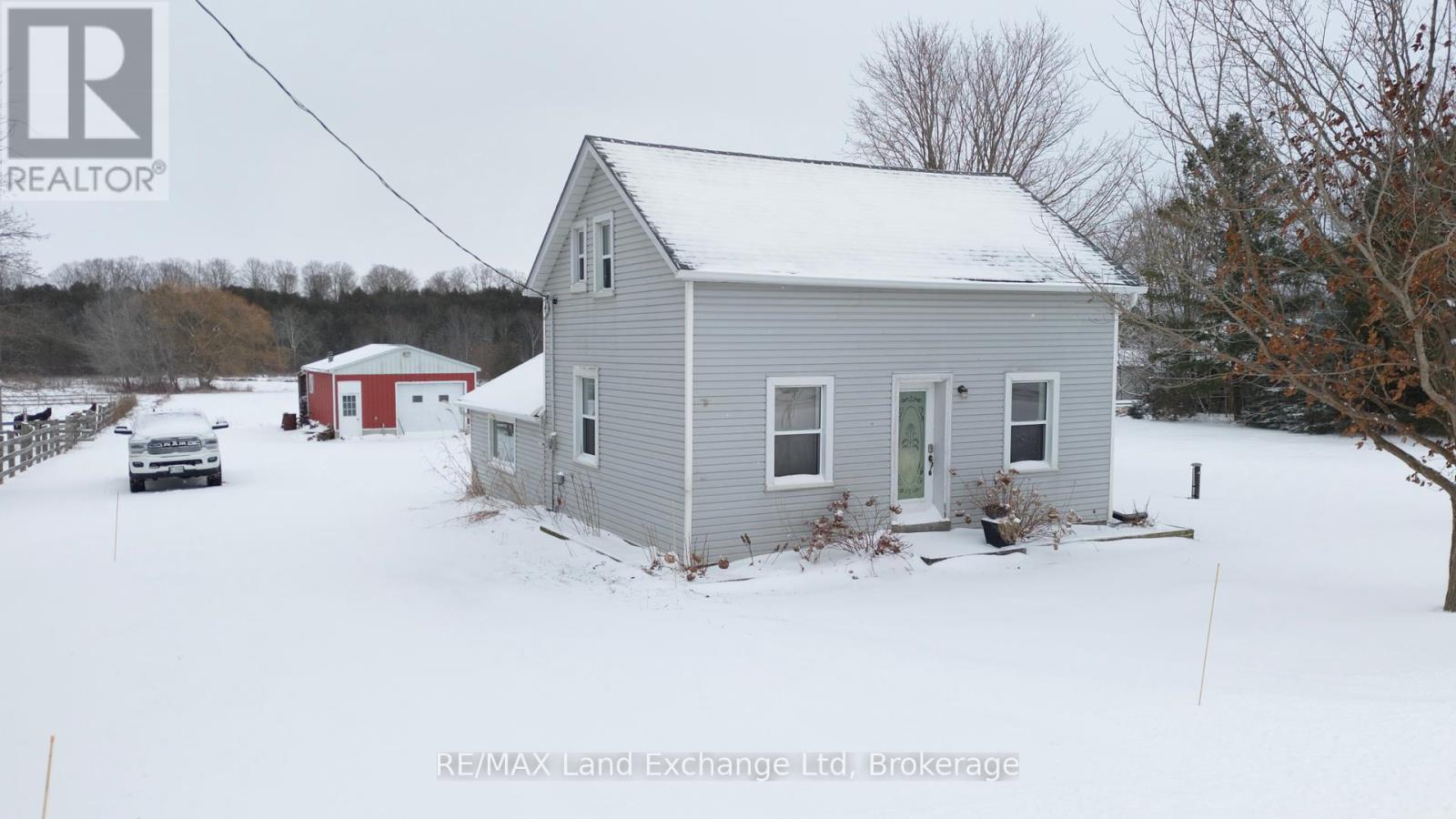 220 Bruce Road 1, Huron-Kinloss, Ontario  N0G 2H0 - Photo 4 - X11932326