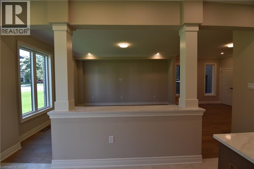 8 Dunlop Road, Hamilton, Ontario  L9B 1J6 - Photo 11 - 40701722