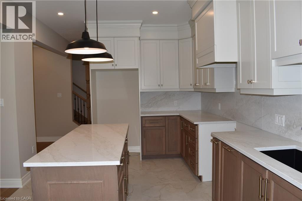 8 Dunlop Road, Hamilton, Ontario  L9B 1J6 - Photo 6 - 40701722