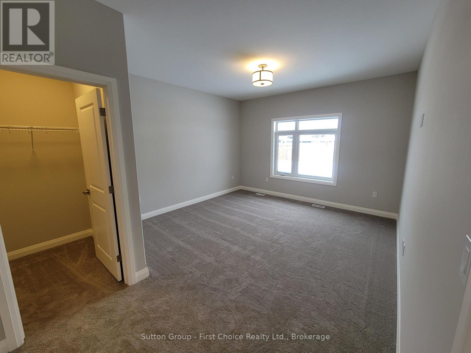 119 Rowe Avenue, South Huron, Ontario  N0M 1S1 - Photo 8 - X12041447