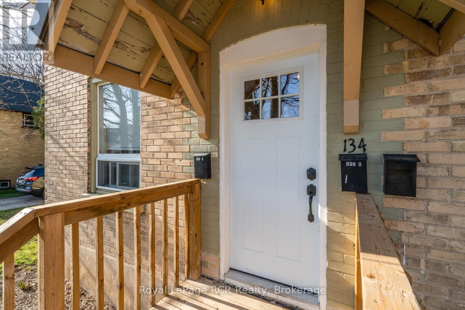 134 9th Street, Hanover, Ontario  N4N 1K6 - Photo 5 - X12065234