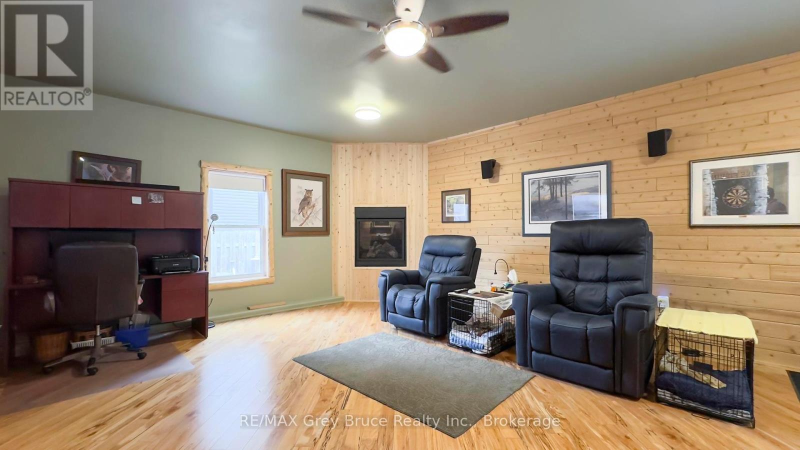 236 Bruce Street, South Bruce Peninsula, Ontario  N0H 2T0 - Photo 22 - X12224444