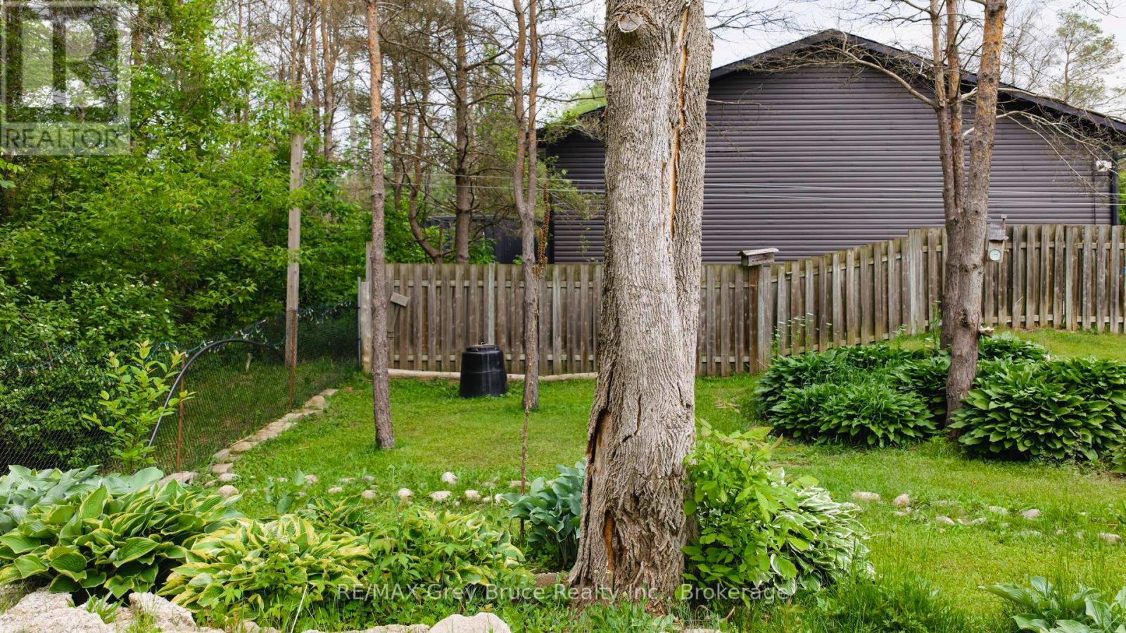 236 Bruce Street, South Bruce Peninsula, Ontario  N0H 2T0 - Photo 36 - X12224444