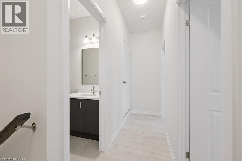 525 Erinbrook Drive Unit# B039, Kitchener, Ontario  N2E 0L4 - Photo 30 - 40763835
